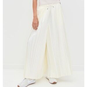 Nike Pleated Track Pants